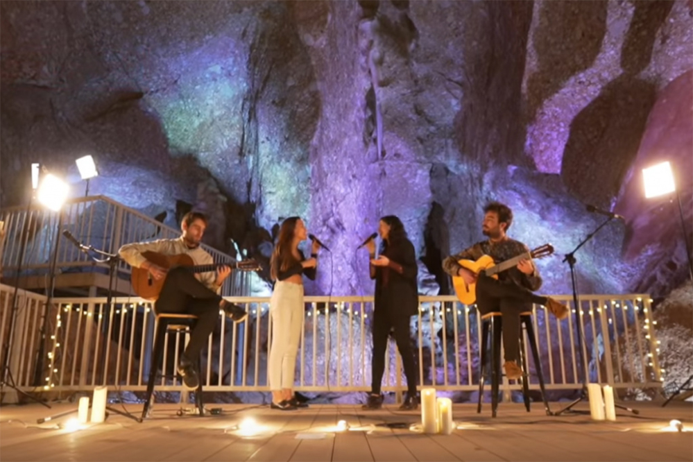 El programa A2Veus, de TV3, emet un concert de Judit Neddermann a les Coves de Montserrat