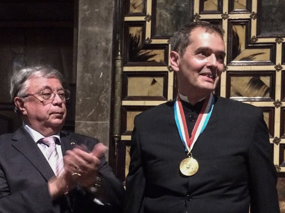 Albert Blancafort rep la medalla d'or al Mèrit Europeu