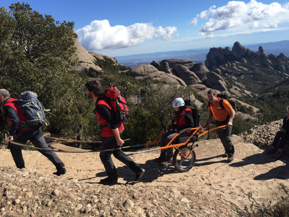 La cadireta Joëlette, a Montserrat