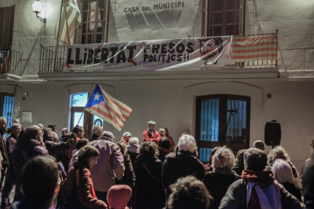 Concentració en defensa de les institucions catalanes
