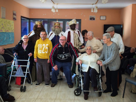 Els Reis Mags visiten les residències de la gent gran